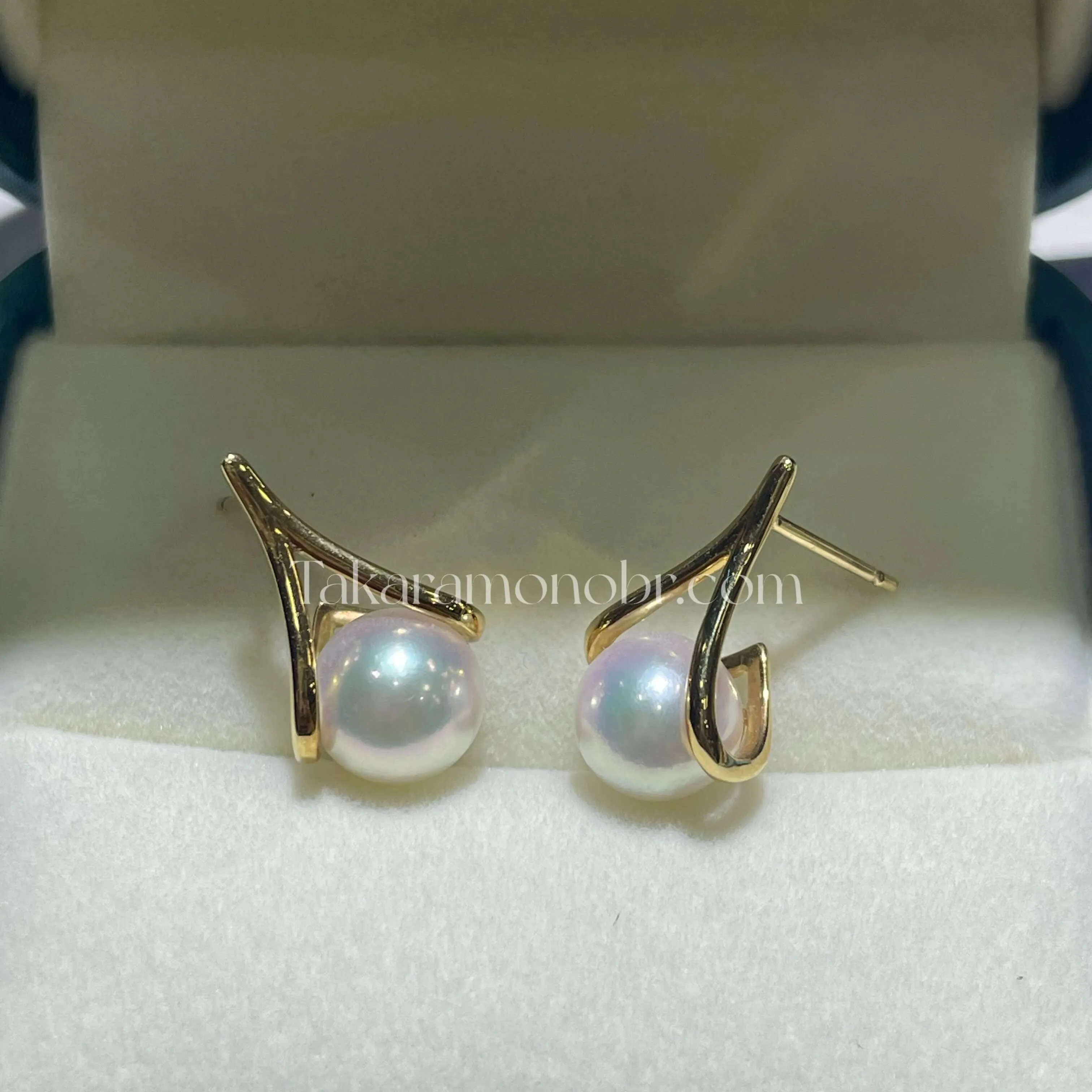 18KT Yellow Gold 8-8.5 mm White Akoya Pearl Crossover Cage Earrings