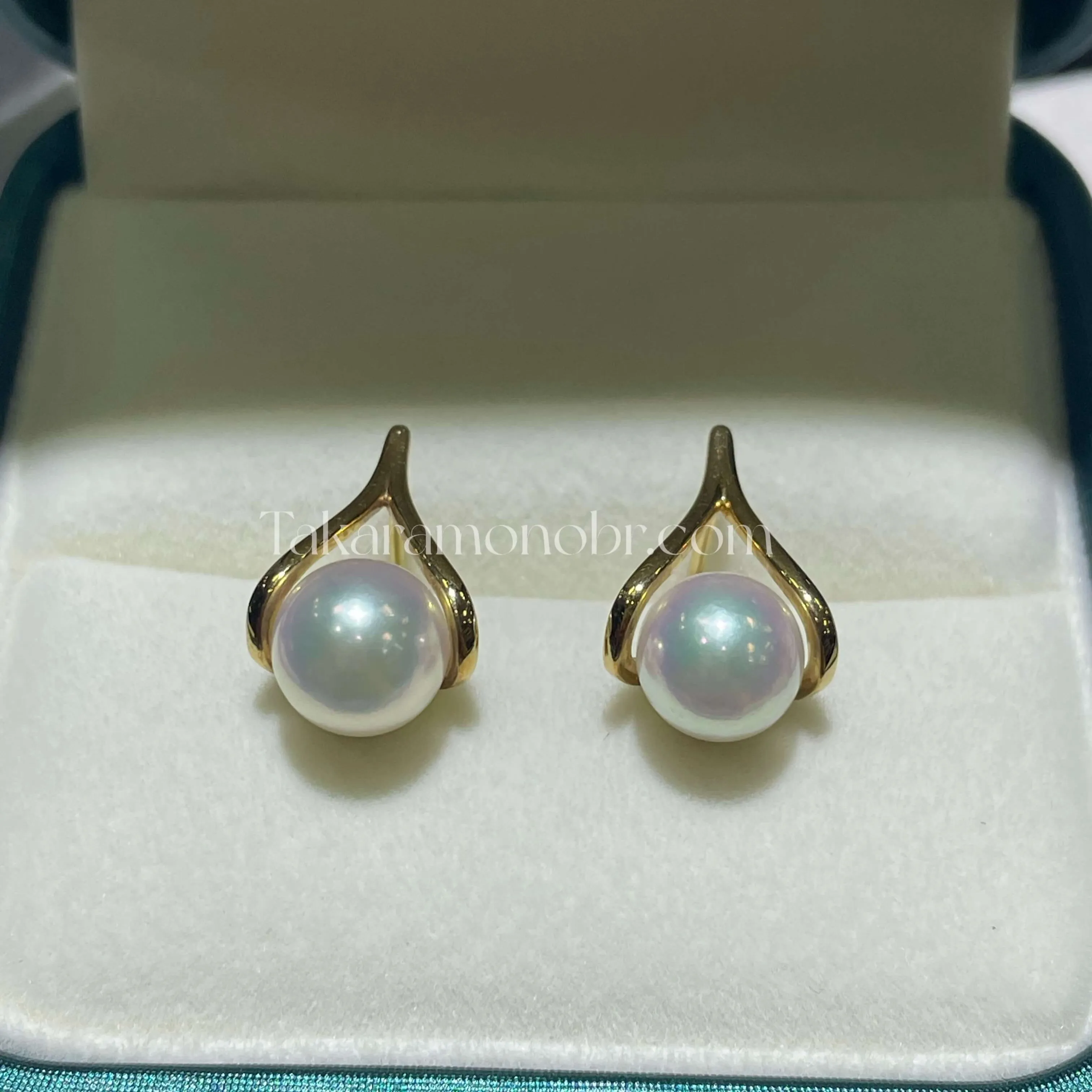 18KT Yellow Gold 8-8.5 mm White Akoya Pearl Crossover Cage Earrings