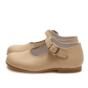 BEIGE SCALLOPED MARY-JANE SHOES