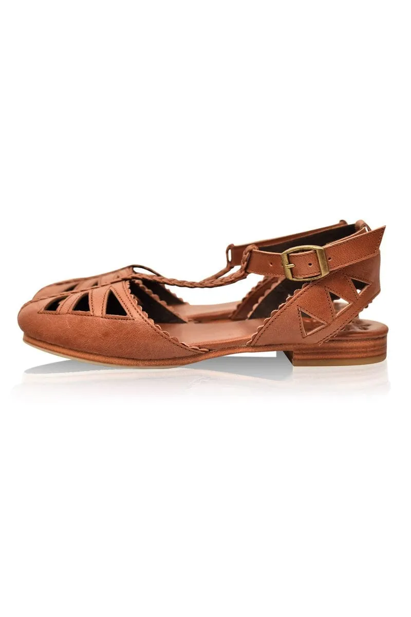 Bounty T-strap Leather Sandals in Vintage Brown