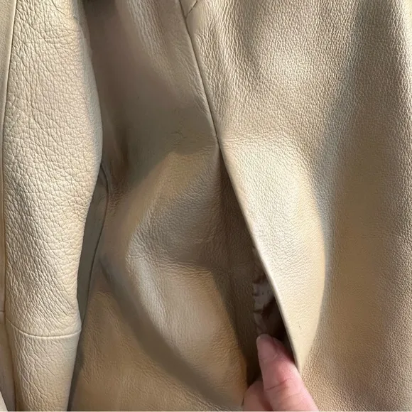 Clio tan leather size 12 jacket
