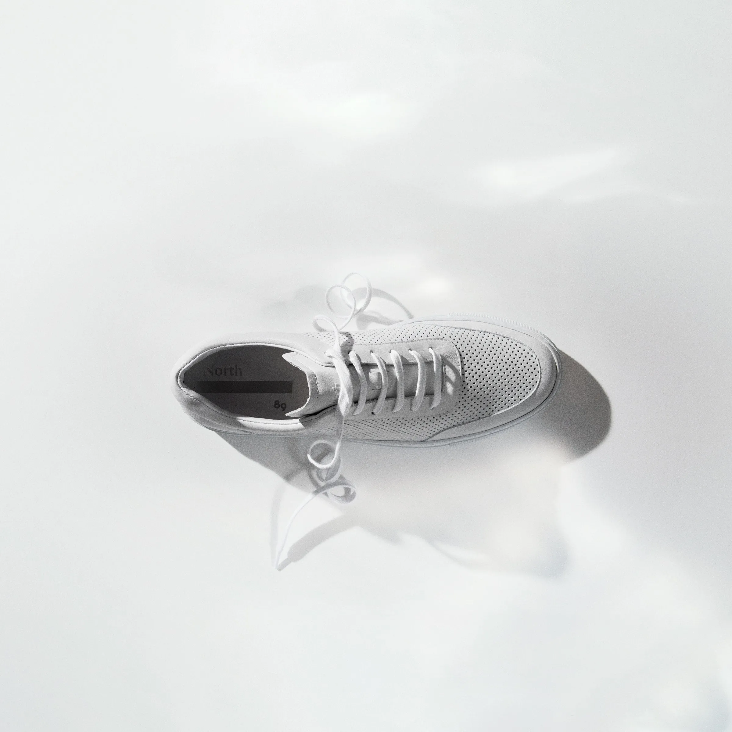 Court All White (Breathable)