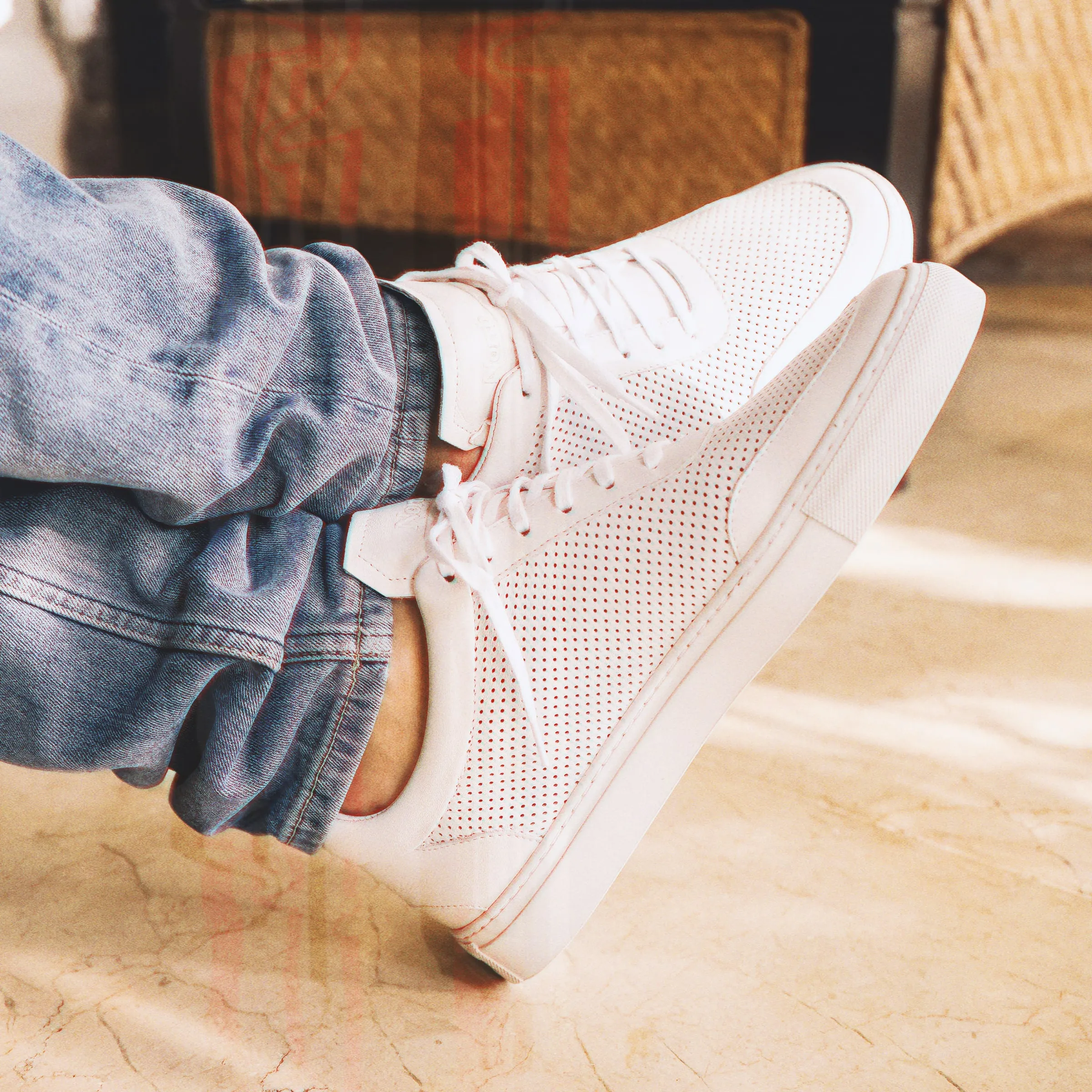 Court All White (Breathable)