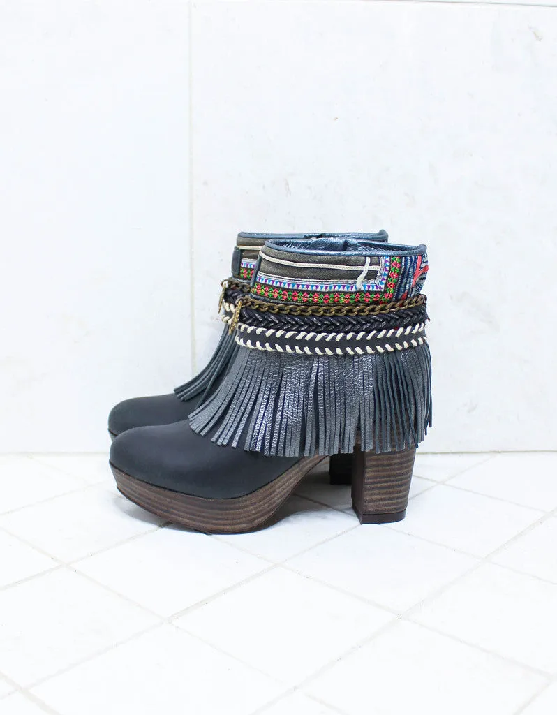 Custom Made High Heel Boho Boots in Black | SIZE 38