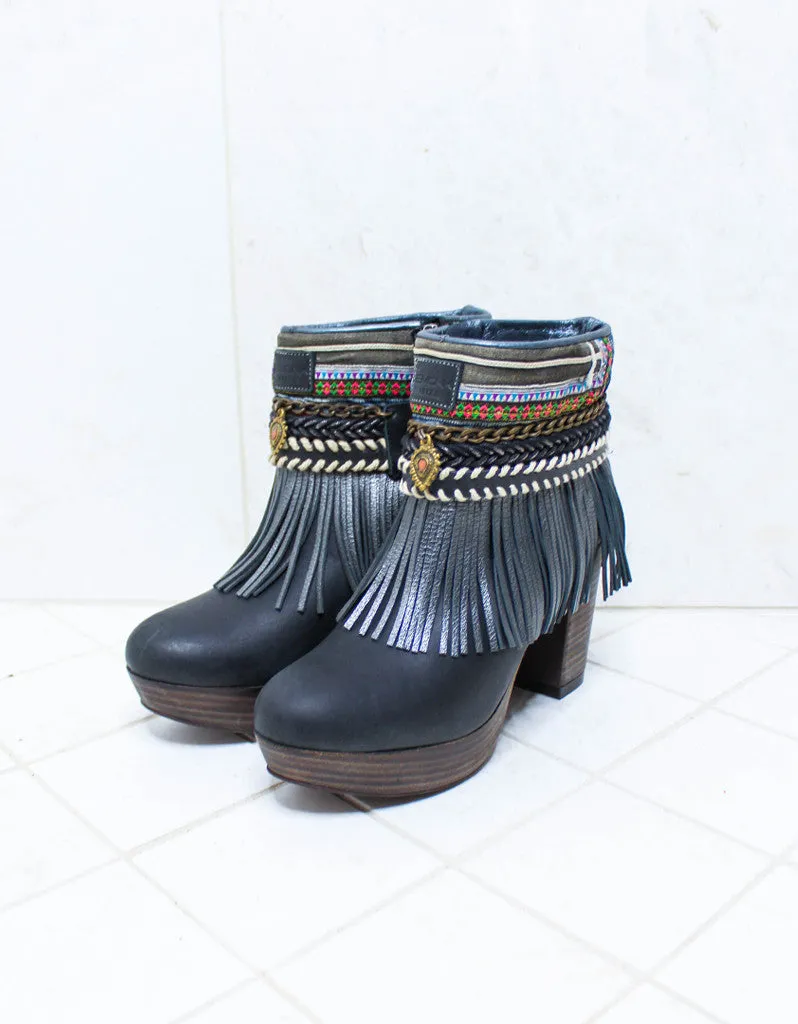 Custom Made High Heel Boho Boots in Black | SIZE 38