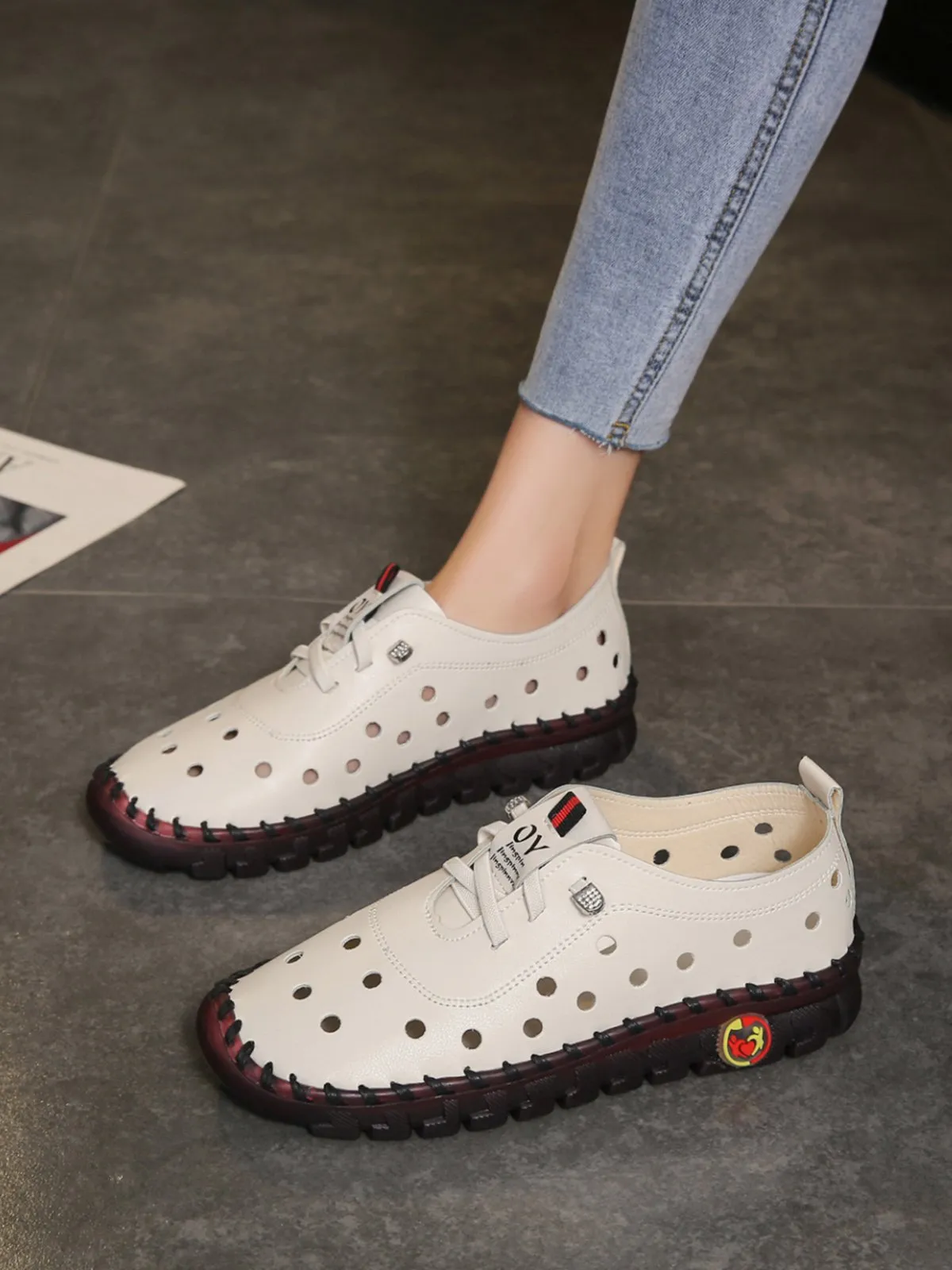 Cutout Breathable Super Soft Sole Moccasin Lace-Up Shoes