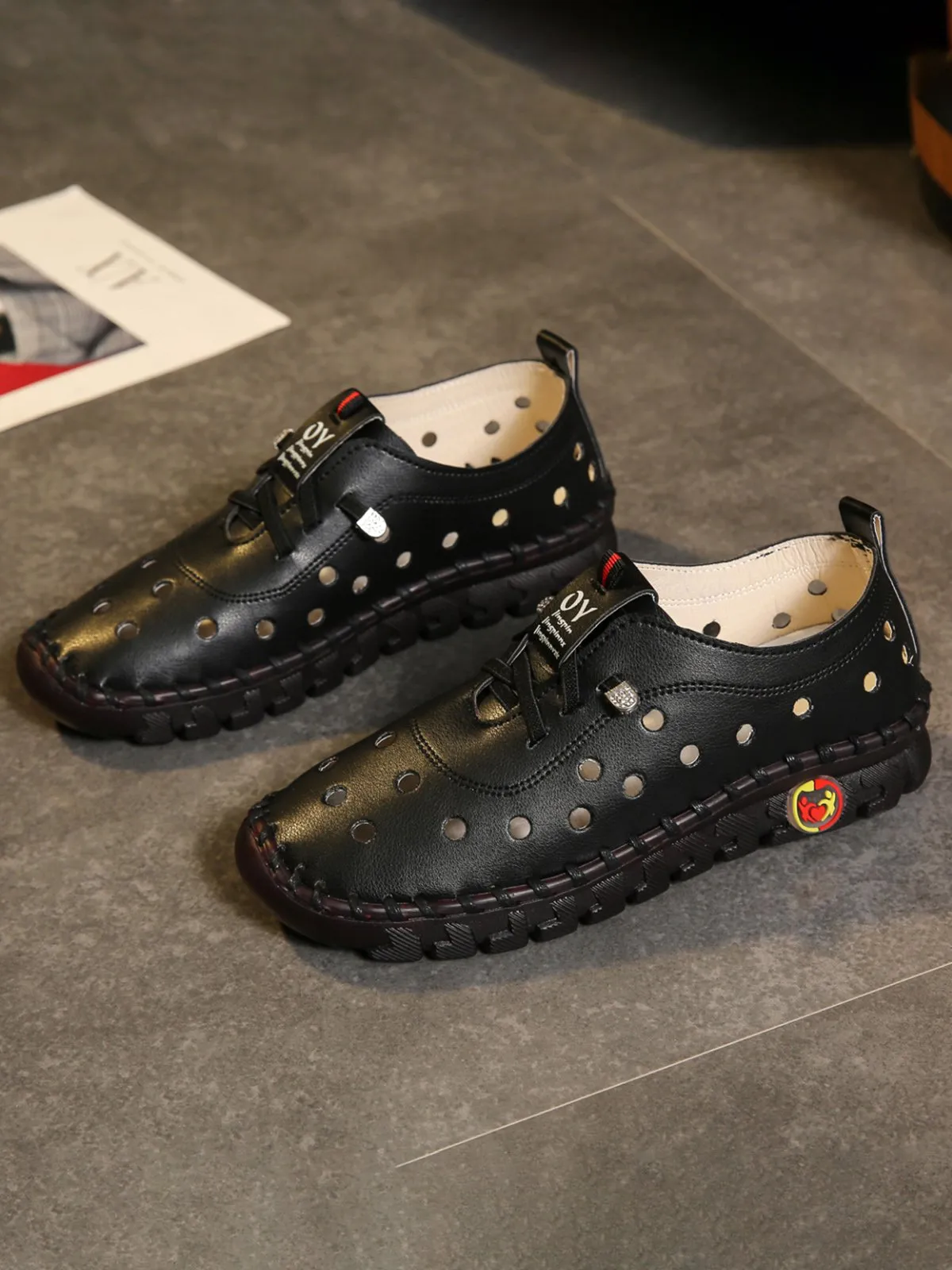 Cutout Breathable Super Soft Sole Moccasin Lace-Up Shoes