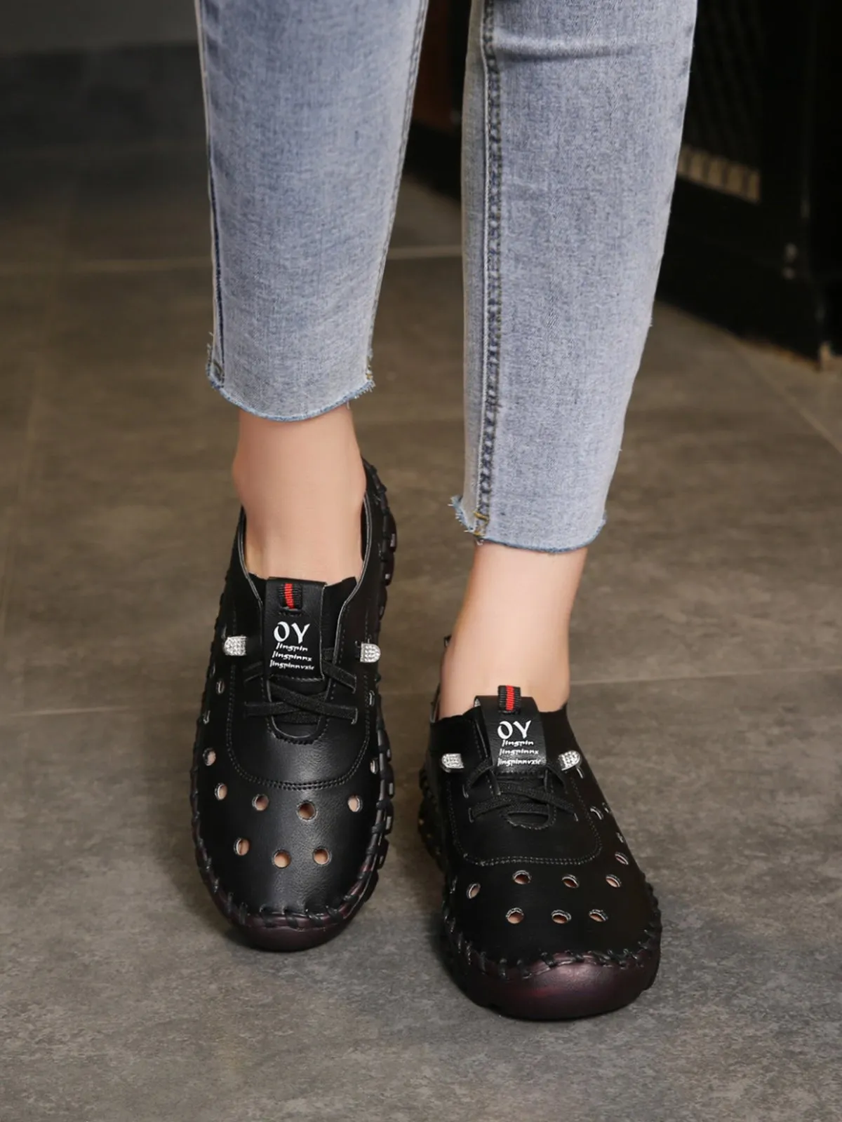 Cutout Breathable Super Soft Sole Moccasin Lace-Up Shoes