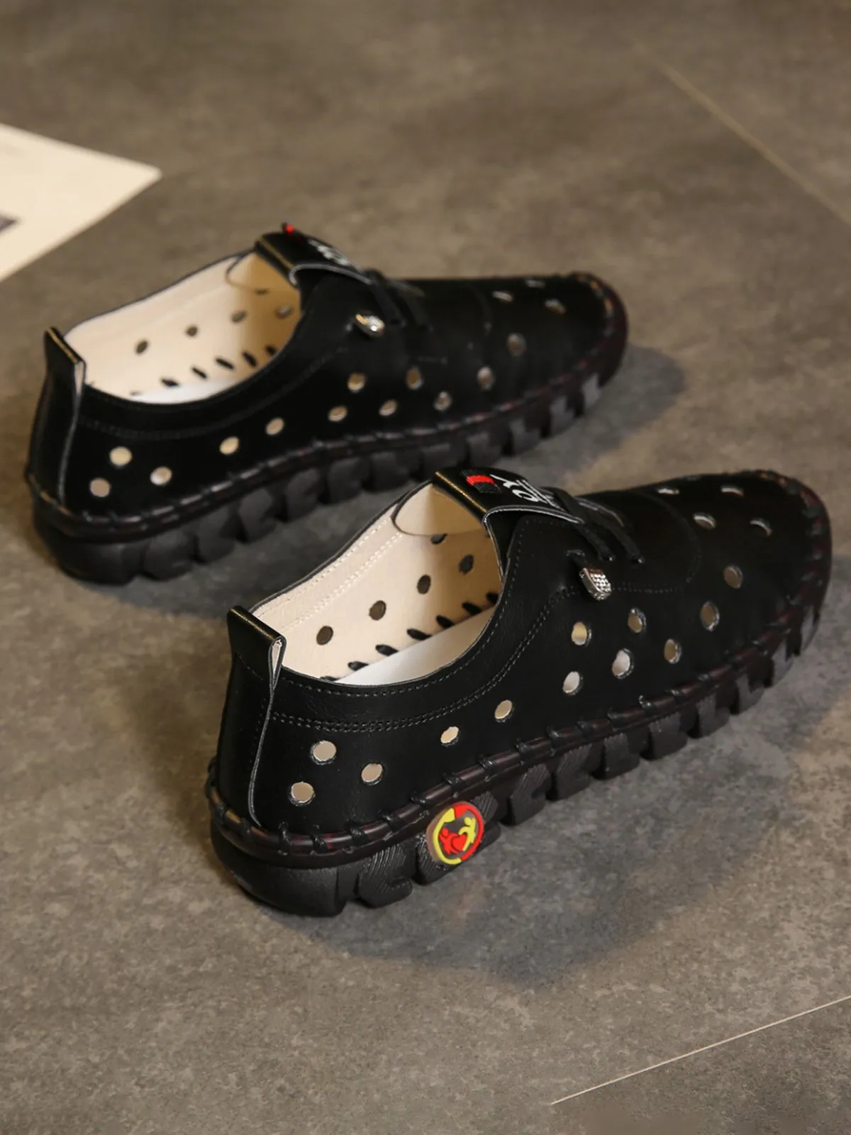 Cutout Breathable Super Soft Sole Moccasin Lace-Up Shoes