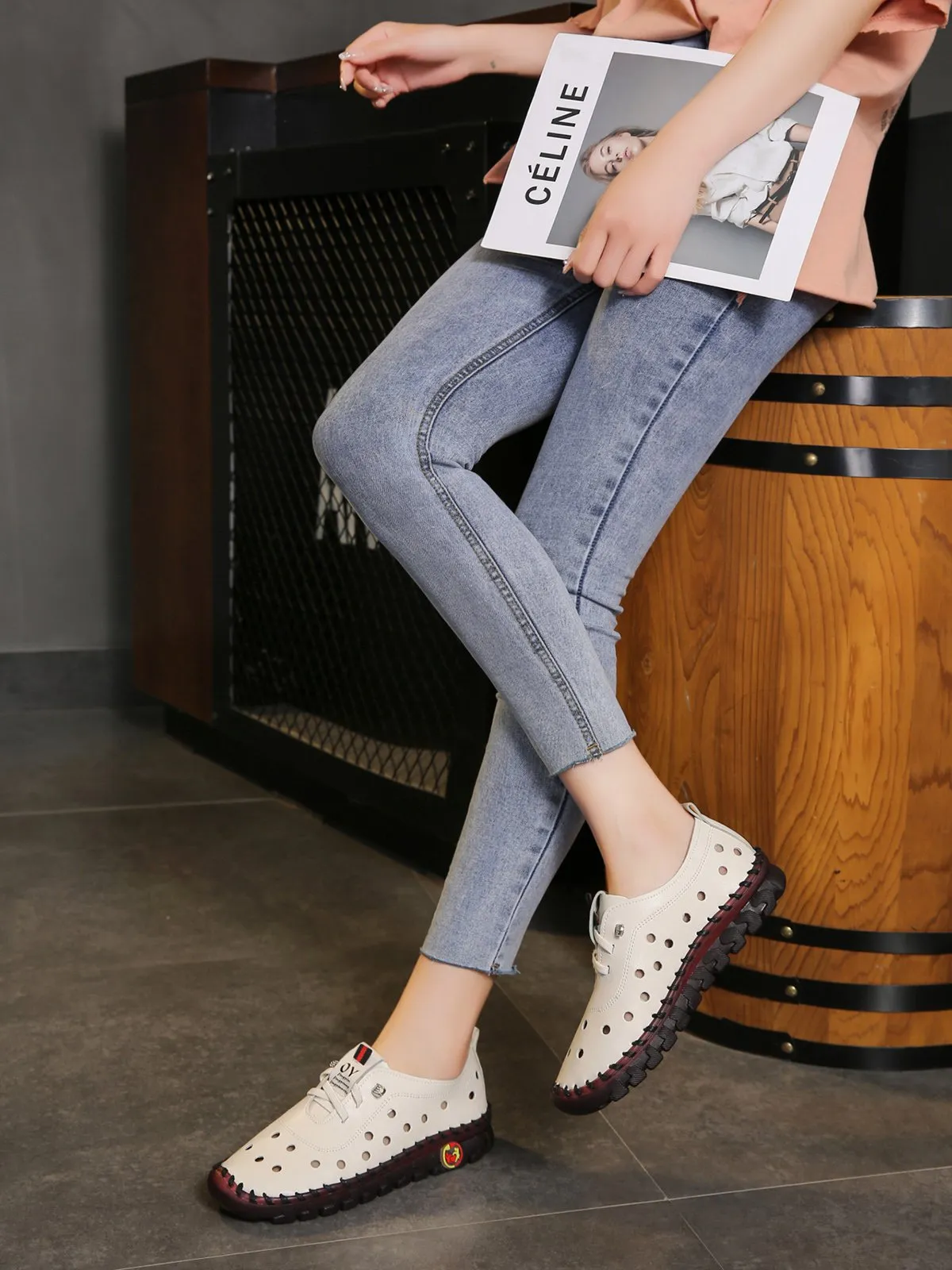 Cutout Breathable Super Soft Sole Moccasin Lace-Up Shoes