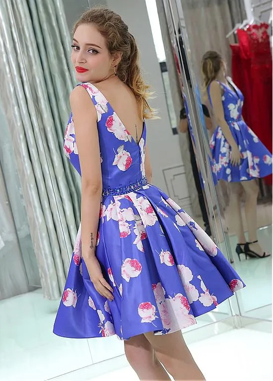 Floral Cloth V-neck Homecoming Dresses