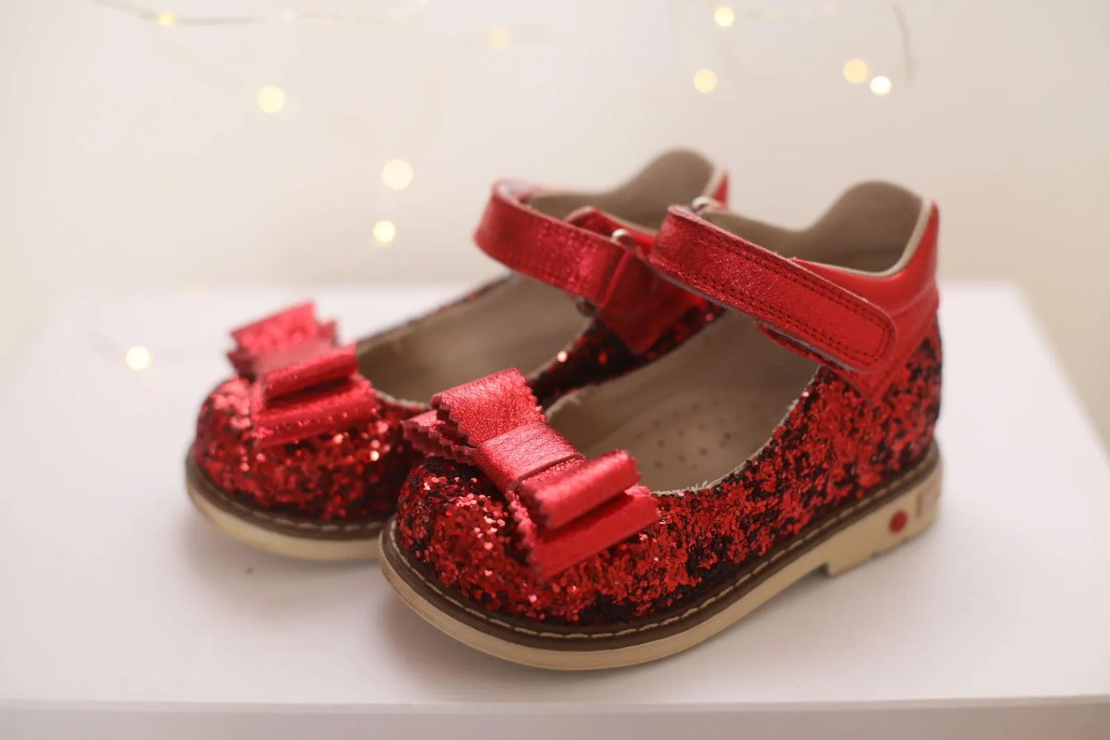 Leather girl shoes red sequin
