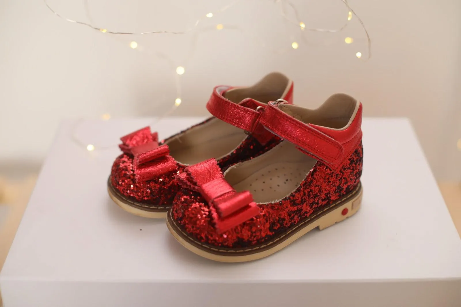 Leather girl shoes red sequin