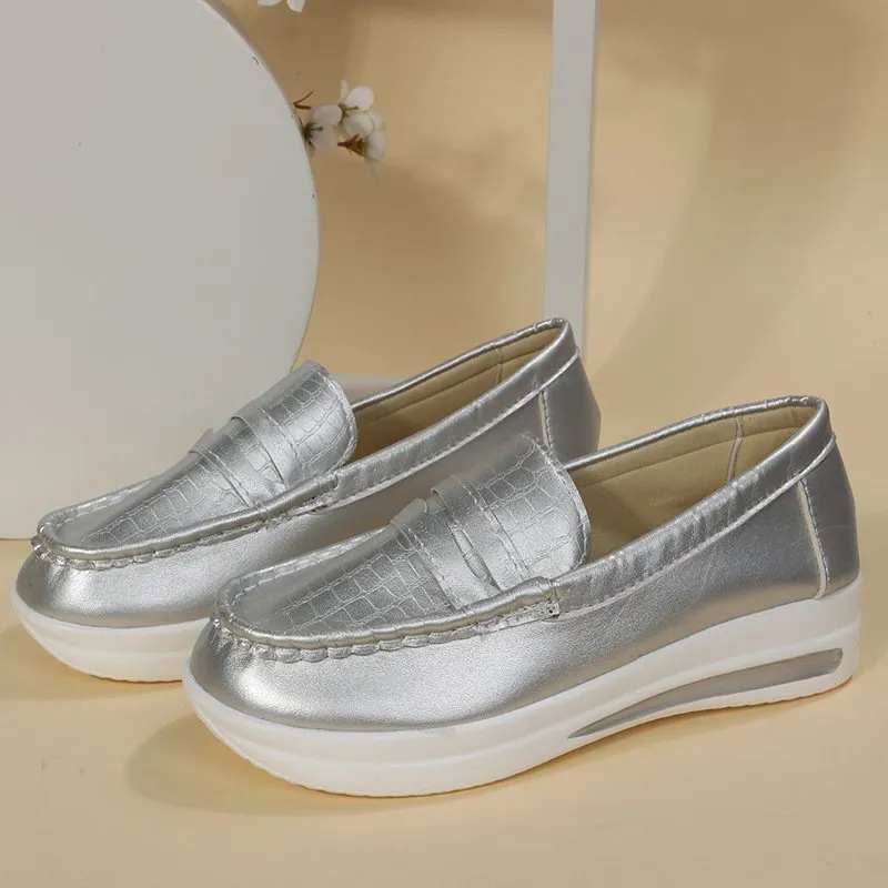 Lightweight Crocodile Print Colorblock Shoes