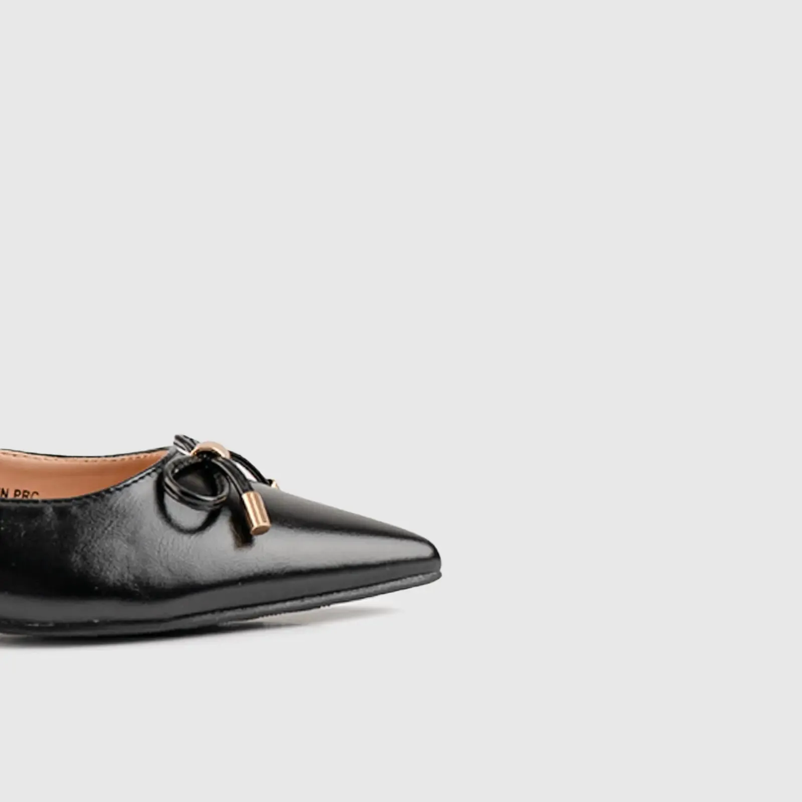 Low Heel Court Shoe Black 10565