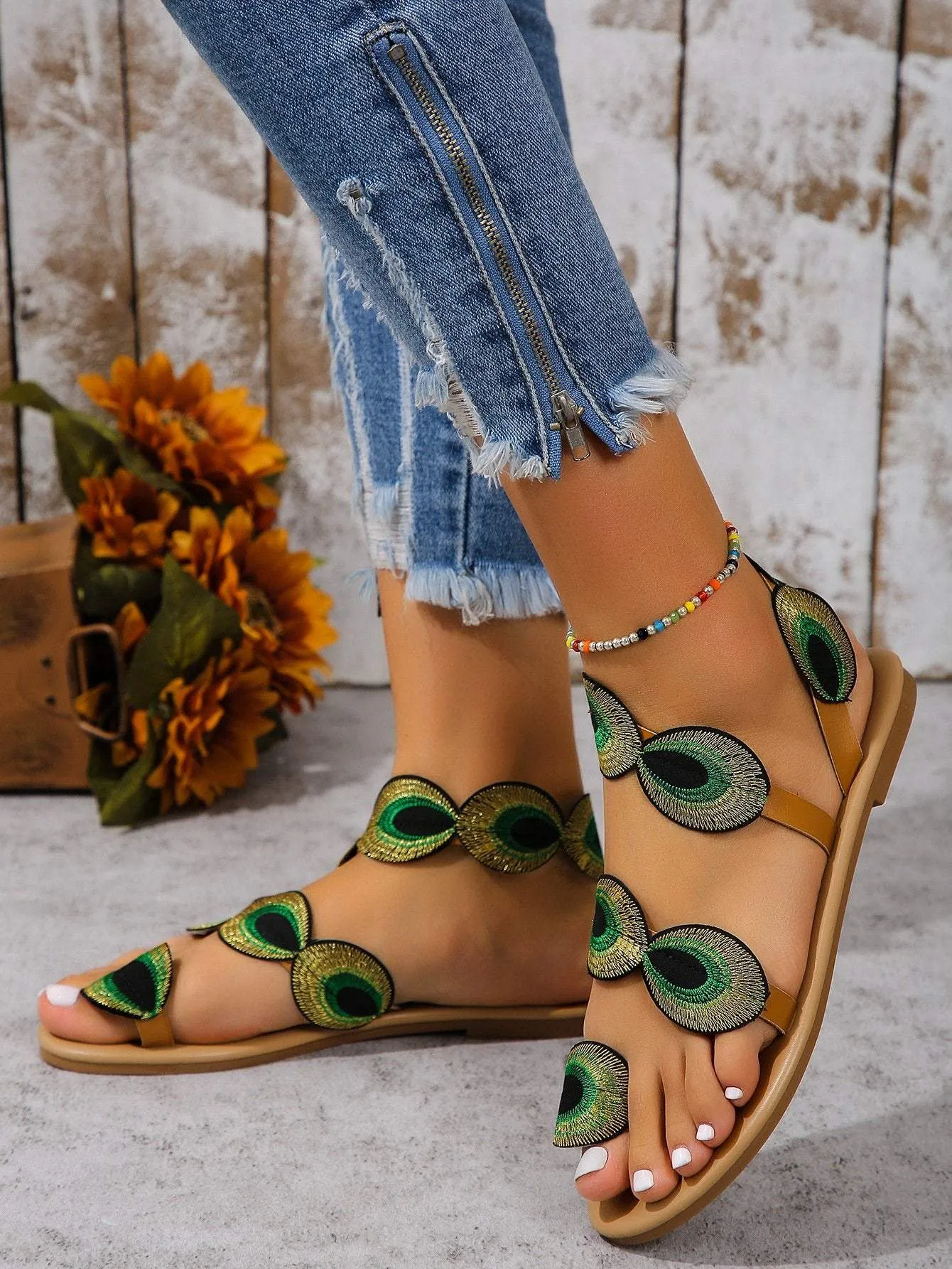 Luna – Italian-Inspired Beach Sandals for Women
