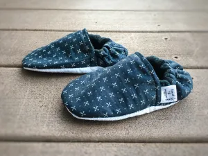 Mini Arrow Charcoal Moccs