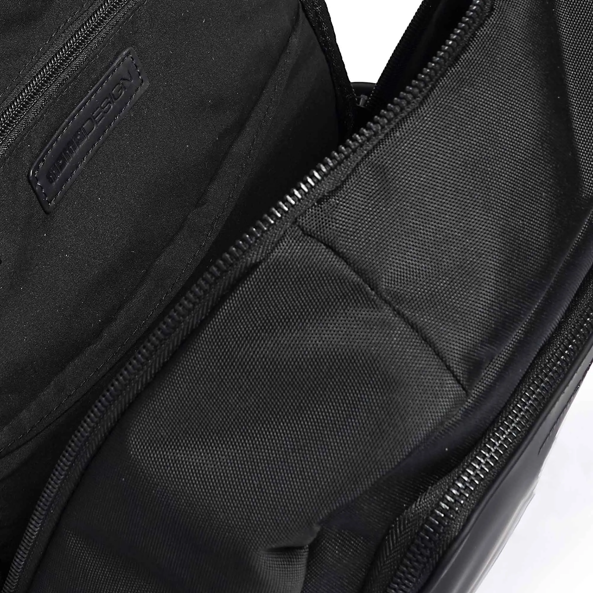 Momodesign Zaino Everyday Business in balistico e rubber nero