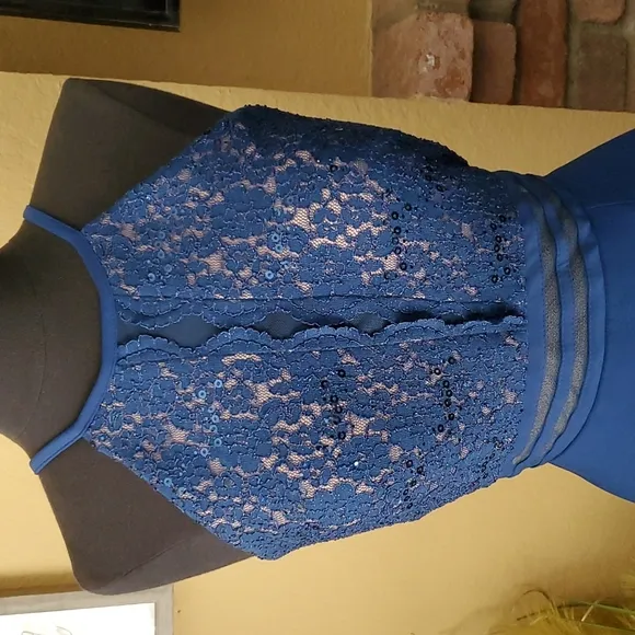 Morgan &amp; Co. Teal Sequin Floral Lace Women's Formal Dress JUNIORS SIZE: 5/6
