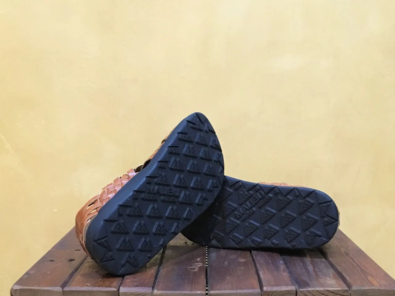 MS010003  Malibu Sandals Canyon Whiskey/Black