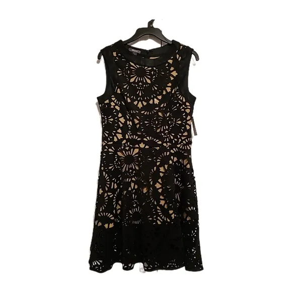 Muse Floral Lace Laser Cut Dress, Sz 10, NWT