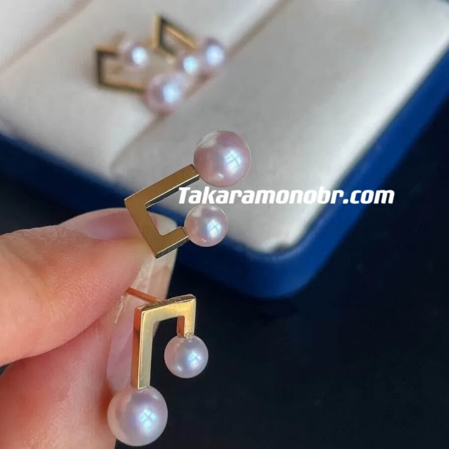 Music Note Cultured Saltwater White Akoya Pearl Stud Earrings Mounted on 18K Gold