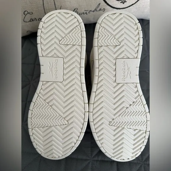 NWB Reebok Leather Tech Geo White Women’s High Tops
