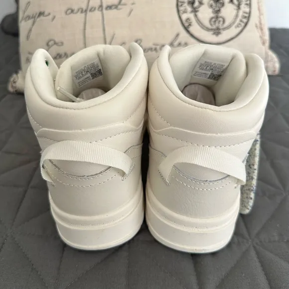 NWB Reebok Leather Tech Geo White Women’s High Tops