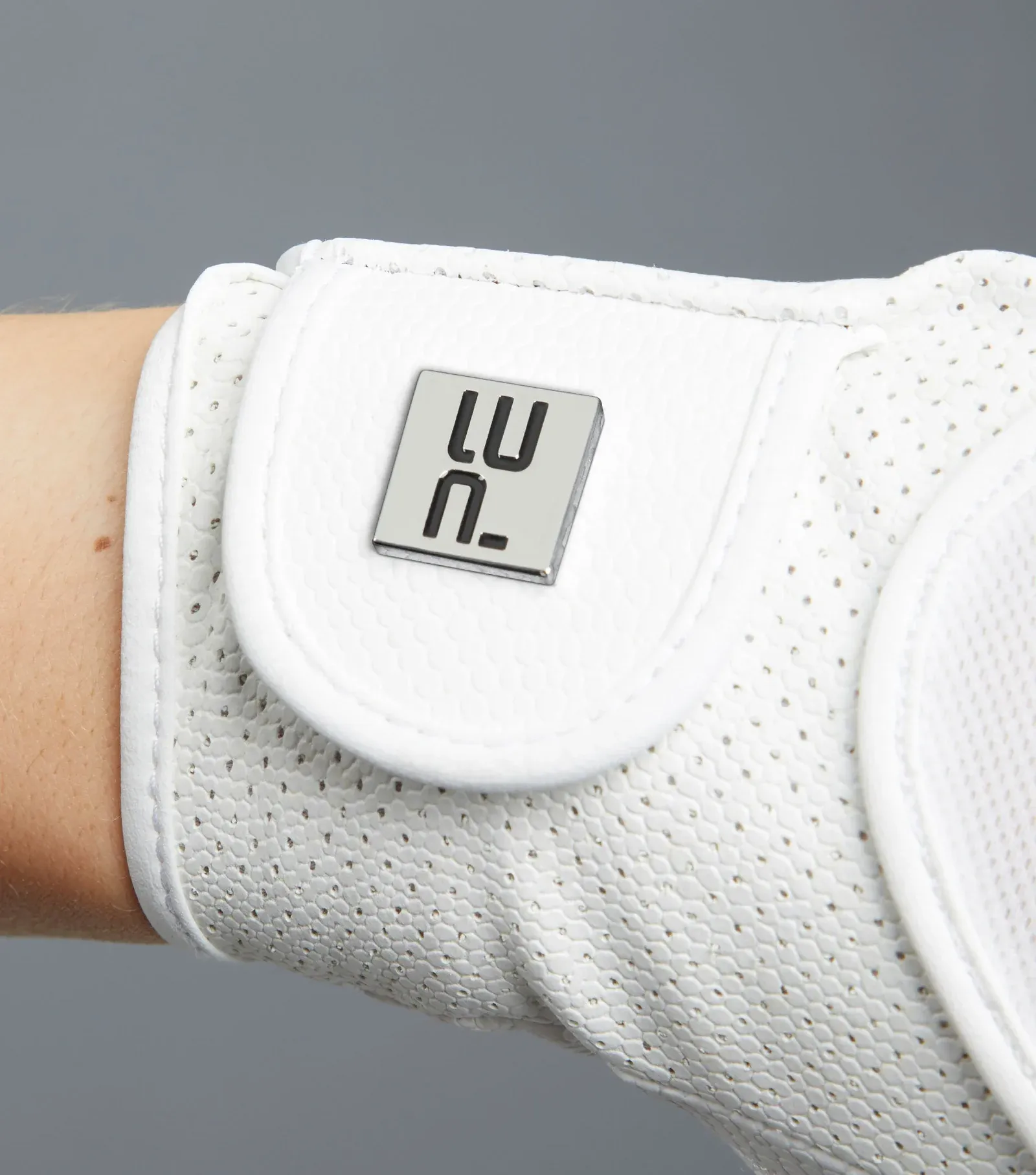 PEI Breathable Lightweight Competition Gloves