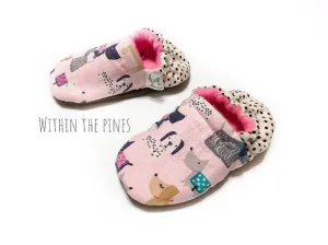 Pink Puppy Dog Moccs