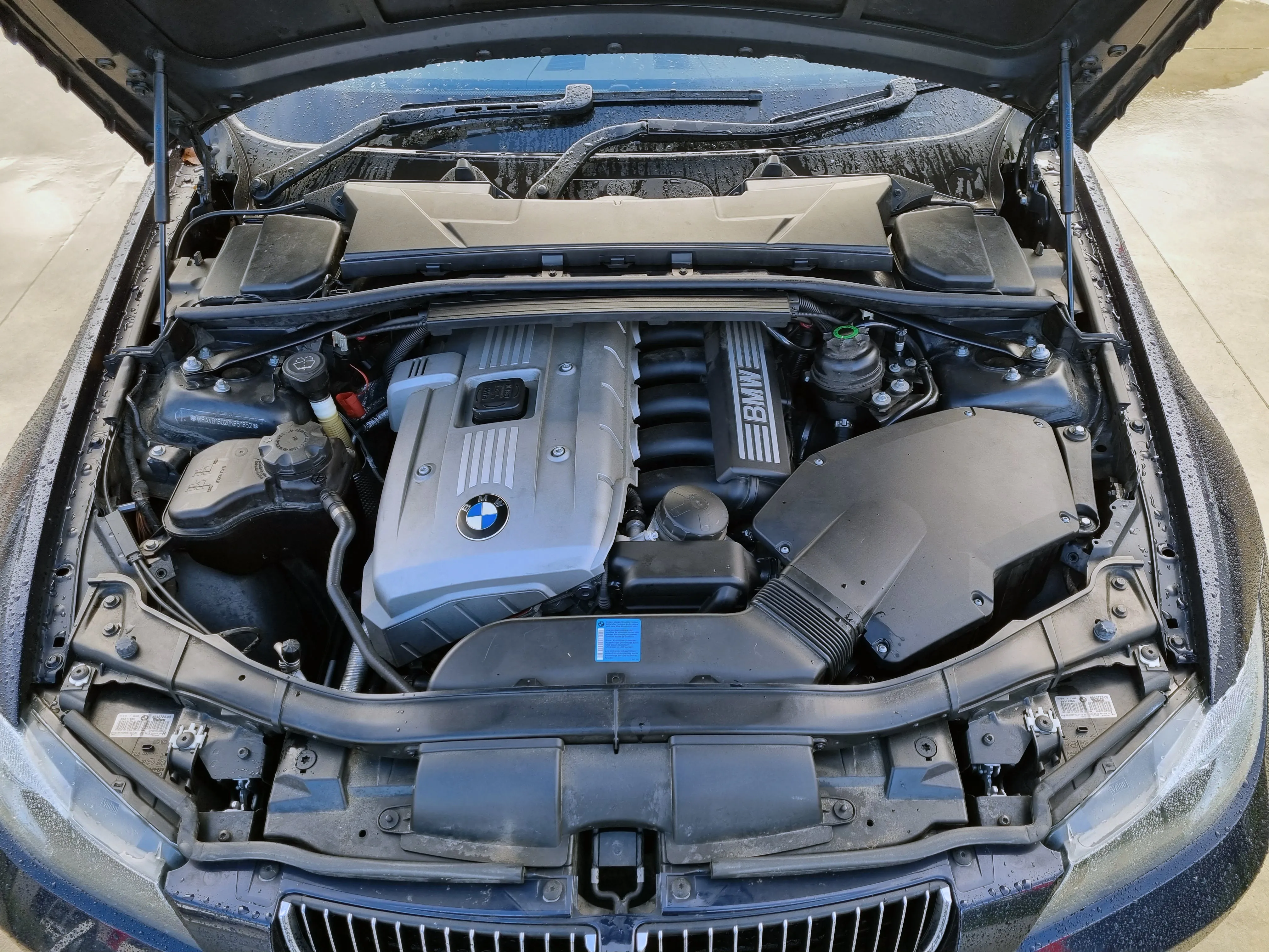 S2981 3' E90 Sedan 325i N52 AUTO 2007/02