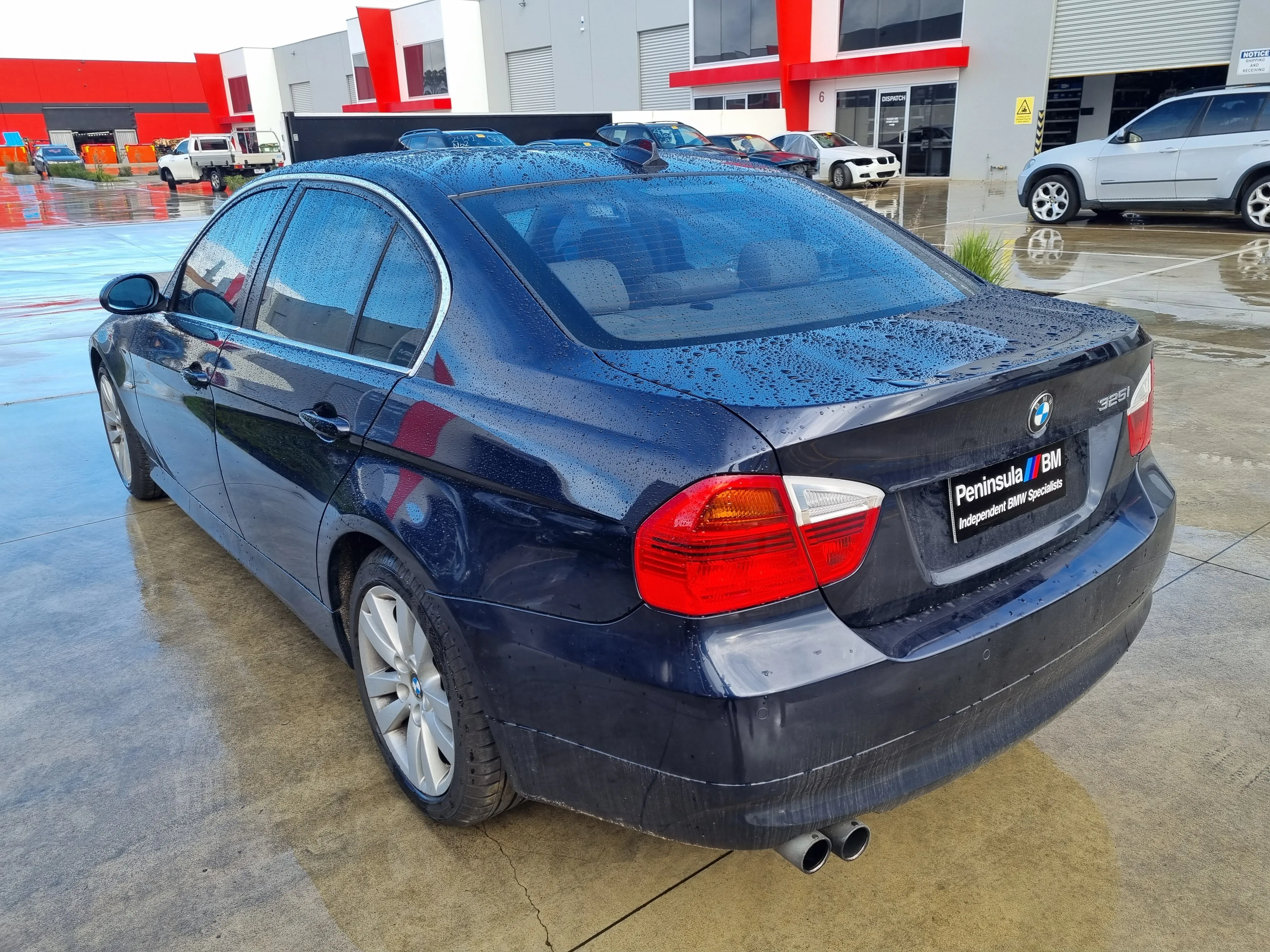 S2981 3' E90 Sedan 325i N52 AUTO 2007/02