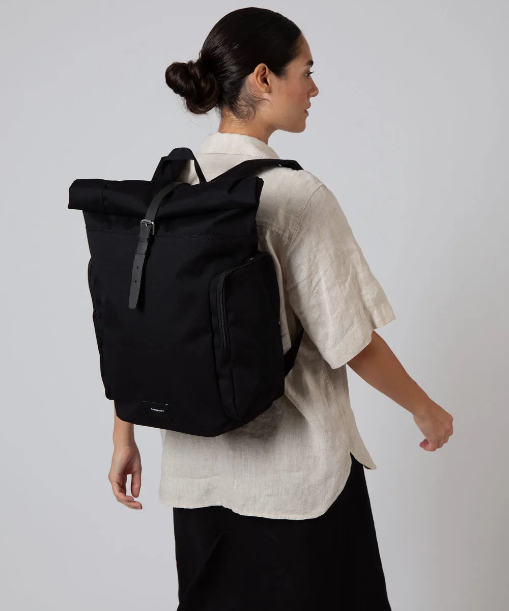 Sandqvist Rolltop Rucksack Axel aus recyceltem Polyester