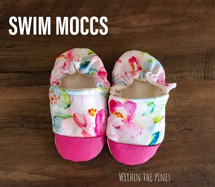SWIM MOCCS// Floral