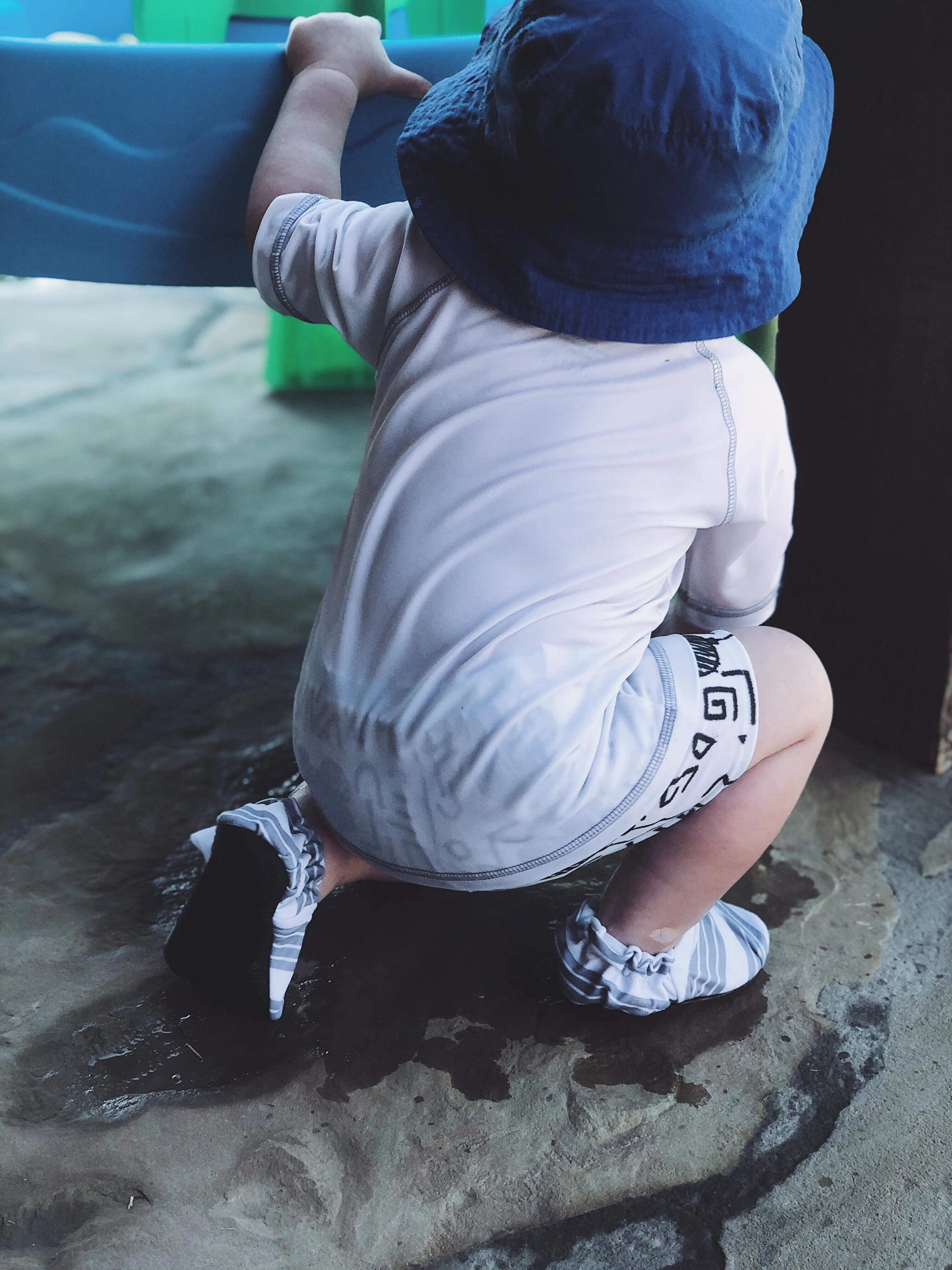 SWIM MOCCS// Grey & White Stripe