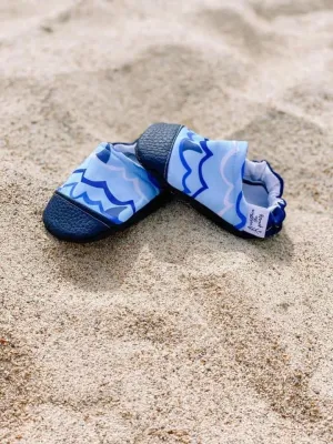 SWIM MOCCS// Shark Fin Waves
