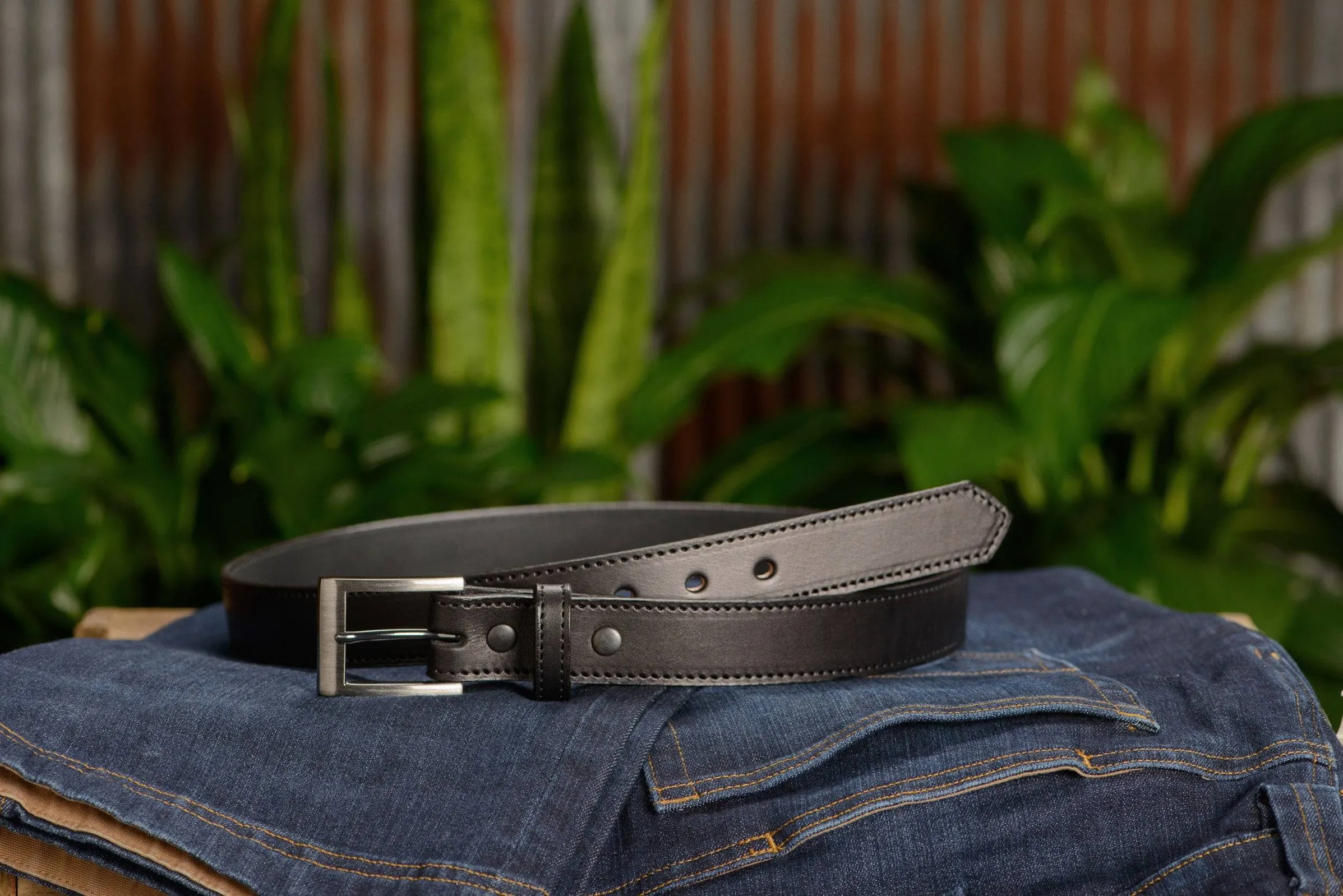 The Admiral: Men's Black Stitched Leather Belt 1.19"