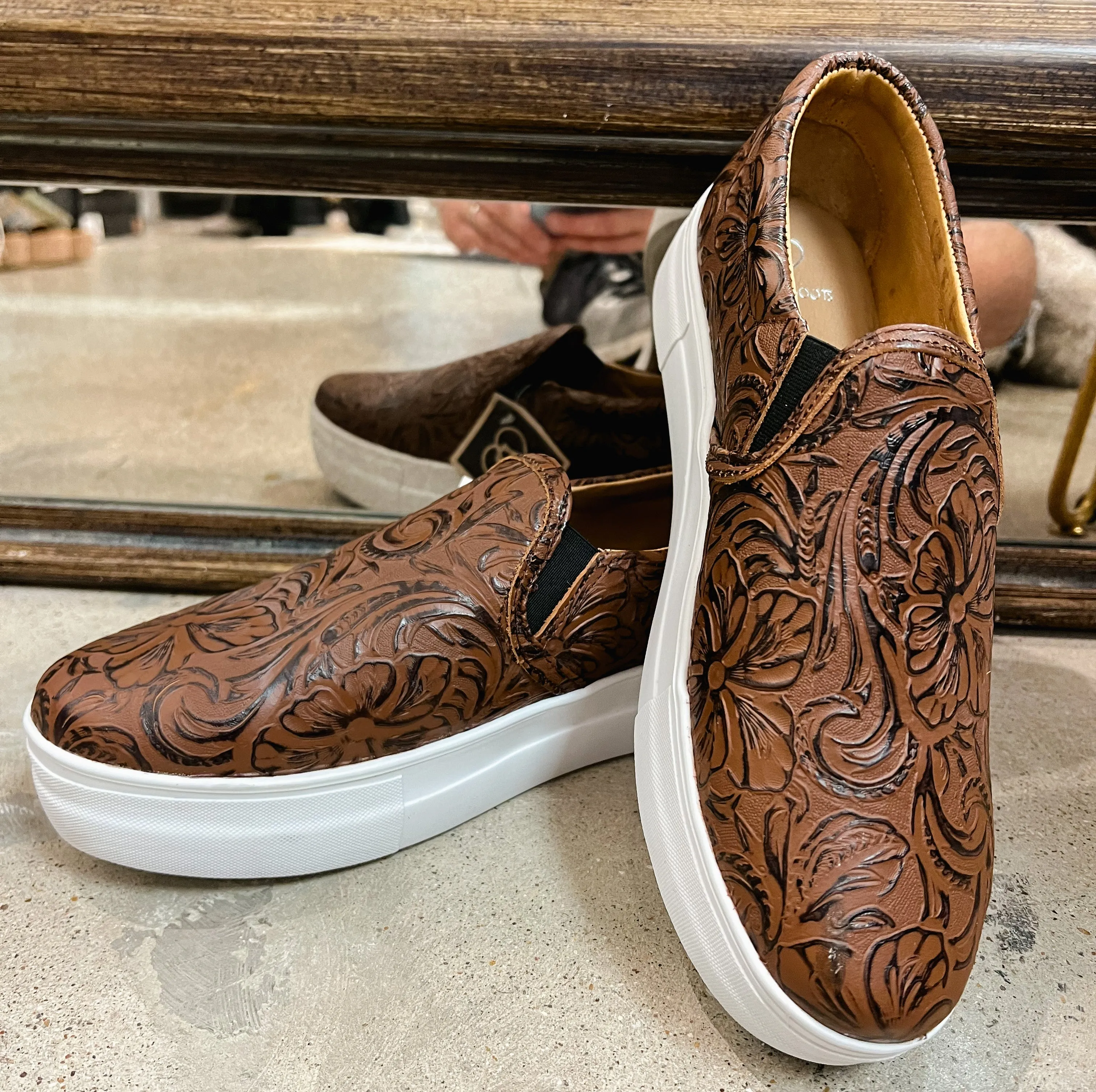 The Wesa Sneaks