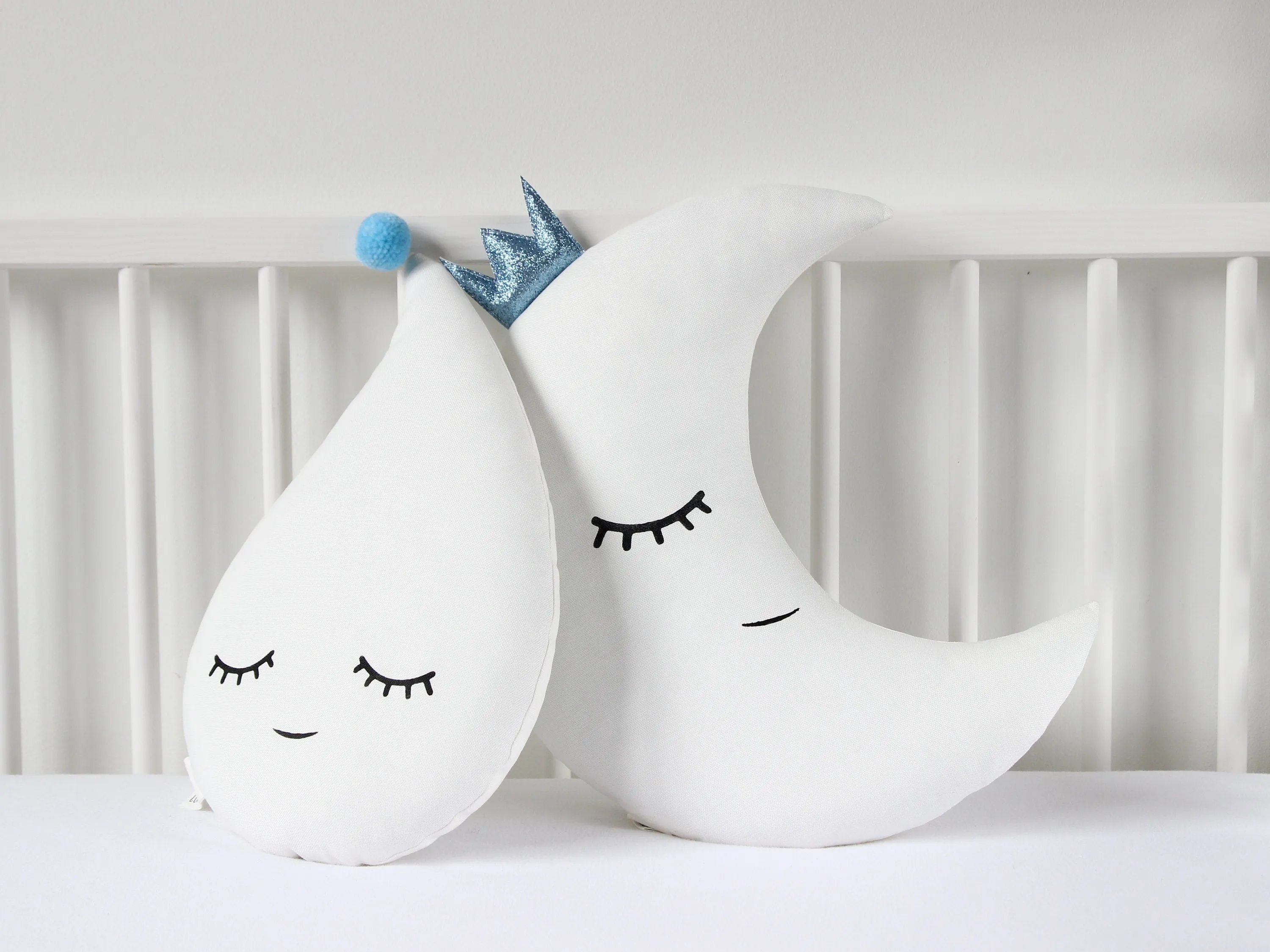 White Raindrop Pillow